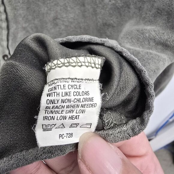 Van Heusen Men's  Long Sleeve Dress Shirt, Button Down, Size M (15-15 1/2) A22 - Picture 5 of 8